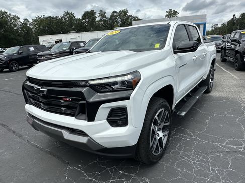 Certified 2024 Chevrolet Colorado Z71 w/ Z71 Convenience Package 2 image 4