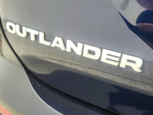 Used 2022 Mitsubishi Outlander SEL FWD image 35