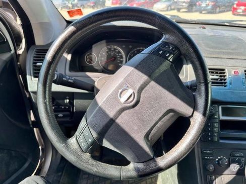 Used 2004 Volvo XC90 2.5T AWD/4WD image 39