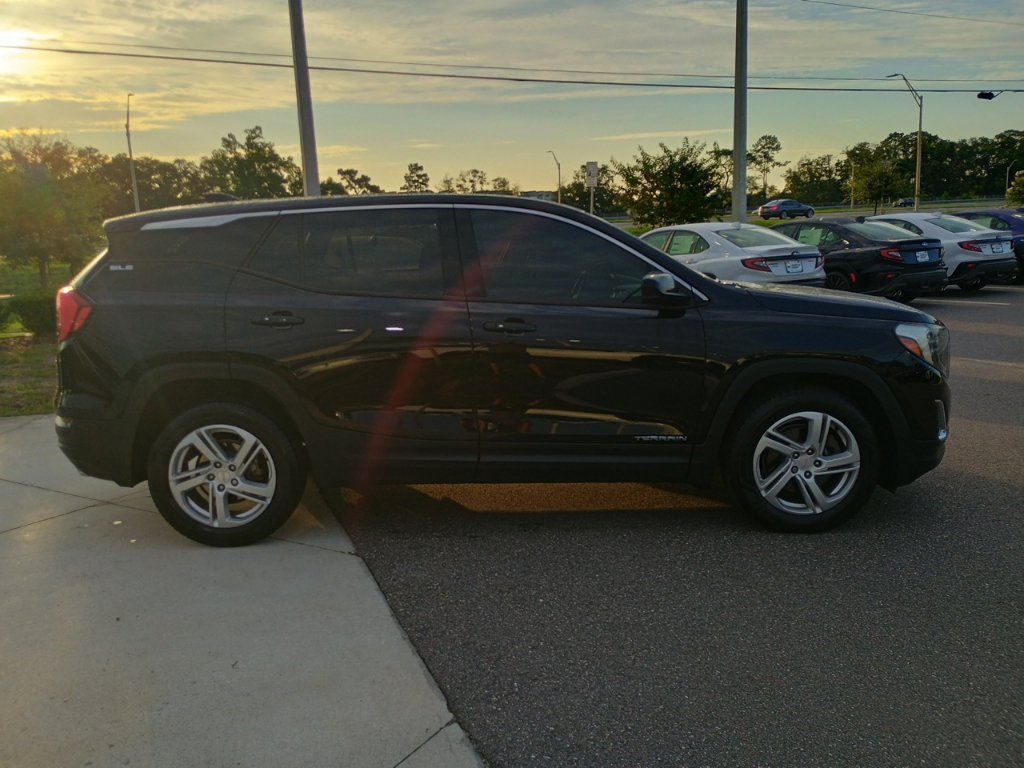 Used 2018 GMC Terrain SLE FWD image 4