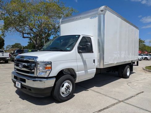 New 2026 Ford E-450 and Econoline 450 Super Duty w/ Power Equipment Group RWD image 2