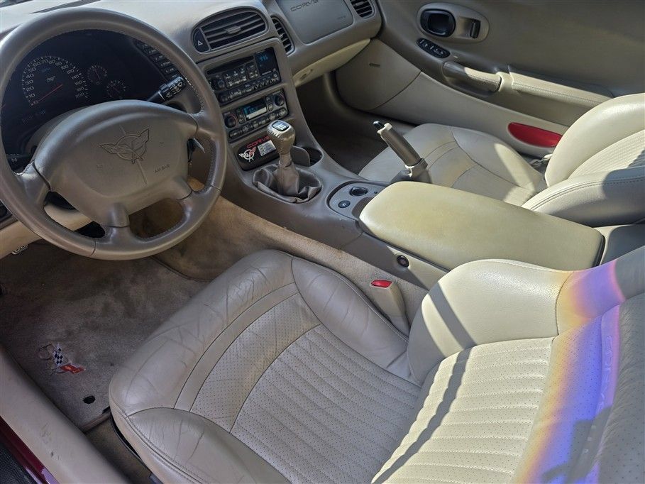 Used 2003 Chevrolet Corvette Coupe w/ Preferred Equipment Group RWD image 11