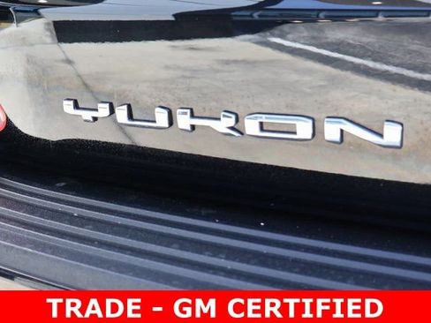 Used 2022 GMC Yukon AT4 w/ Technology Package AWD/4WD image 7