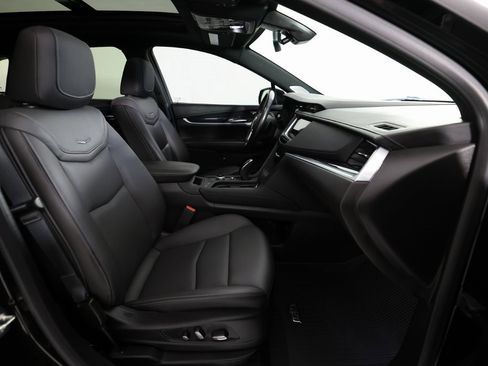 Used 2024 Cadillac XT5 Premium Luxury w/ LPO, Floor Liner Package image 10