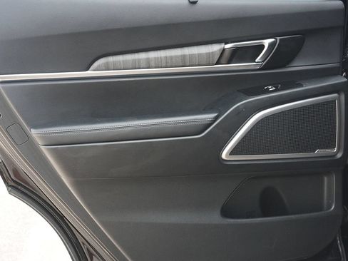 Used 2025 Kia Telluride EX FWD image 26