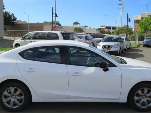 Used 2014 MAZDA MAZDA3 i SV FWD image 5