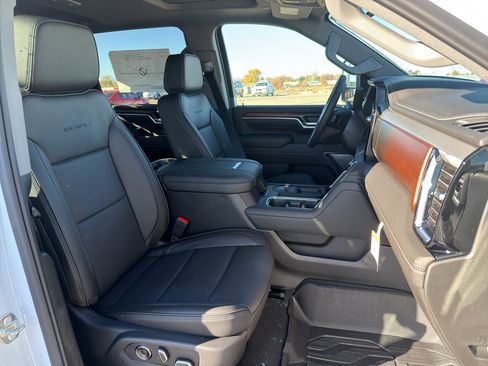New 2026 GMC Sierra 2500 Denali w/ Denali Reserve Package image 22
