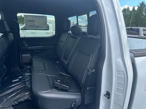 New 2025 Ford F150 Lariat w/ Equipment Group 501A Mid image 15