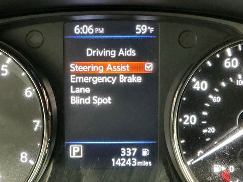 Used 2020 Nissan Rogue SL FWD image 9