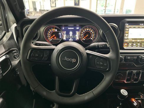 Used 2023 Jeep Gladiator Sport AWD/4WD image 58