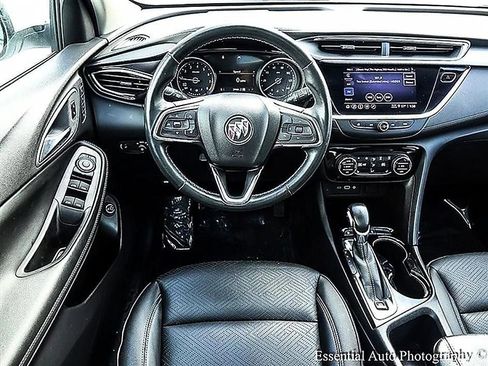 Used 2022 Buick Encore GX Essence w/ Experience Buick Package image 9