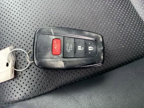 Used 2021 Toyota RAV4 Limited w/ Limited Grade Weather Package image 26