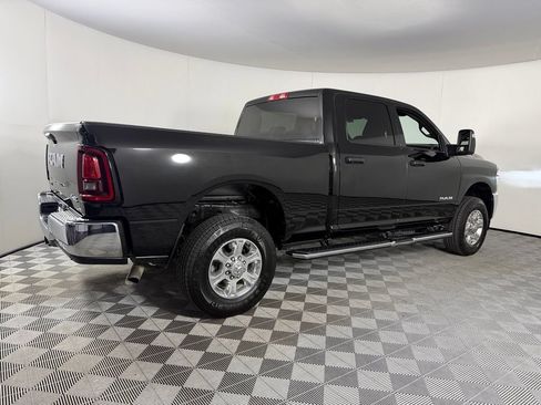 Certified 2025 RAM 2500 Big Horn AWD/4WD image 6