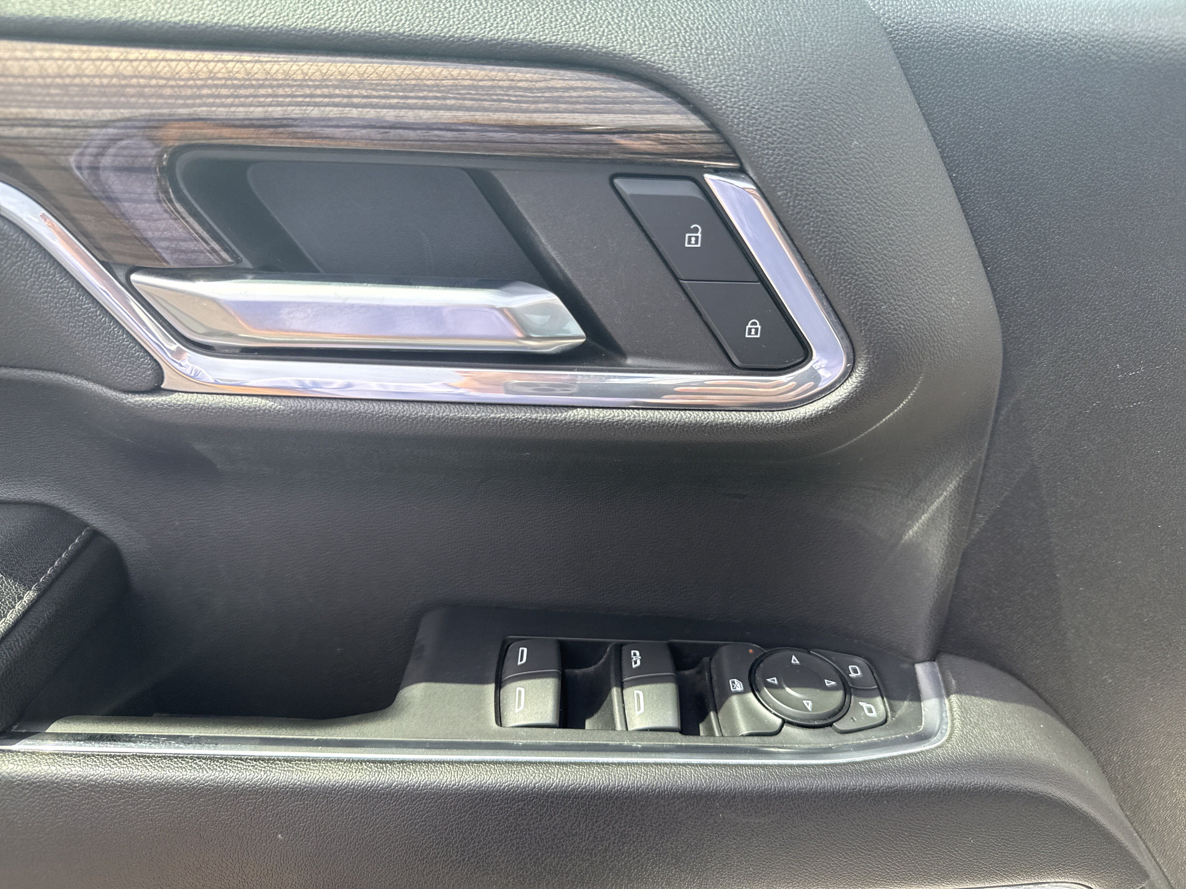 Used 2024 Chevrolet Silverado 1500 RST w/ Protection Package AWD/4WD image 17