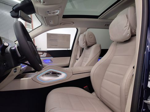 New 2026 Mercedes-Benz GLS 450 4MATIC image 13