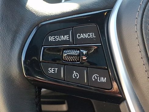 Used 2023 BMW 540i xDrive w/ Premium Package AWD/4WD image 23