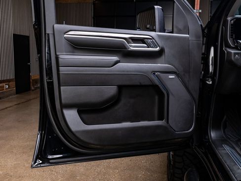 Used 2024 Chevrolet Silverado 2500 LTZ w/ LTZ Plus Package AWD/4WD image 37