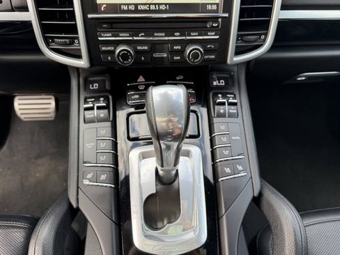 Used 2016 Porsche Cayenne S AWD/4WD image 24
