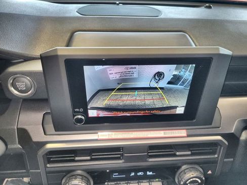 New 2026 Toyota 4Runner SR5 AWD/4WD image 17
