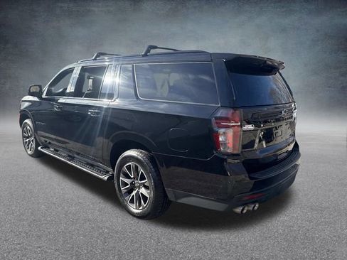 Used 2023 Chevrolet Suburban Z71 w/ Z71 Off-Road Package image 8
