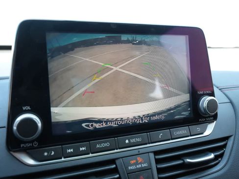 Used 2019 Nissan Altima 2.5 SR w/ SR Premium Package image 14