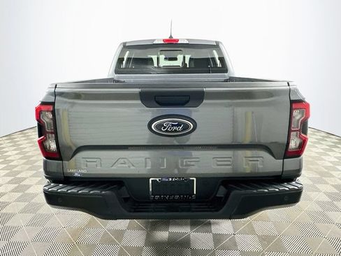 Used 2025 Ford Ranger Lariat w/ FX4 Off-Road Package AWD/4WD image 4