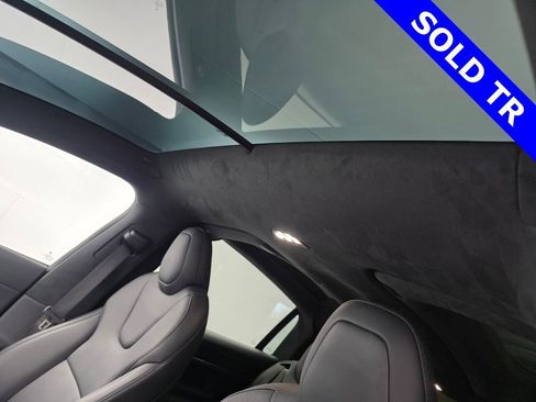 Used 2024 Tesla Model X Base image 12