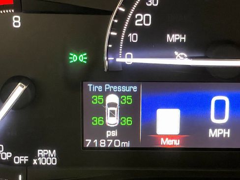 Used 2017 Cadillac XT5 Luxury w/ Driver Awareness Package image 34