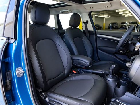 Used 2023 MINI Cooper S FWD image 30