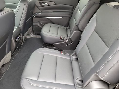 New 2026 Chevrolet Traverse LT FWD image 9