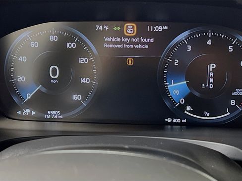 Used 2017 Volvo S90 T5 Momentum w/ Convenience Package image 22