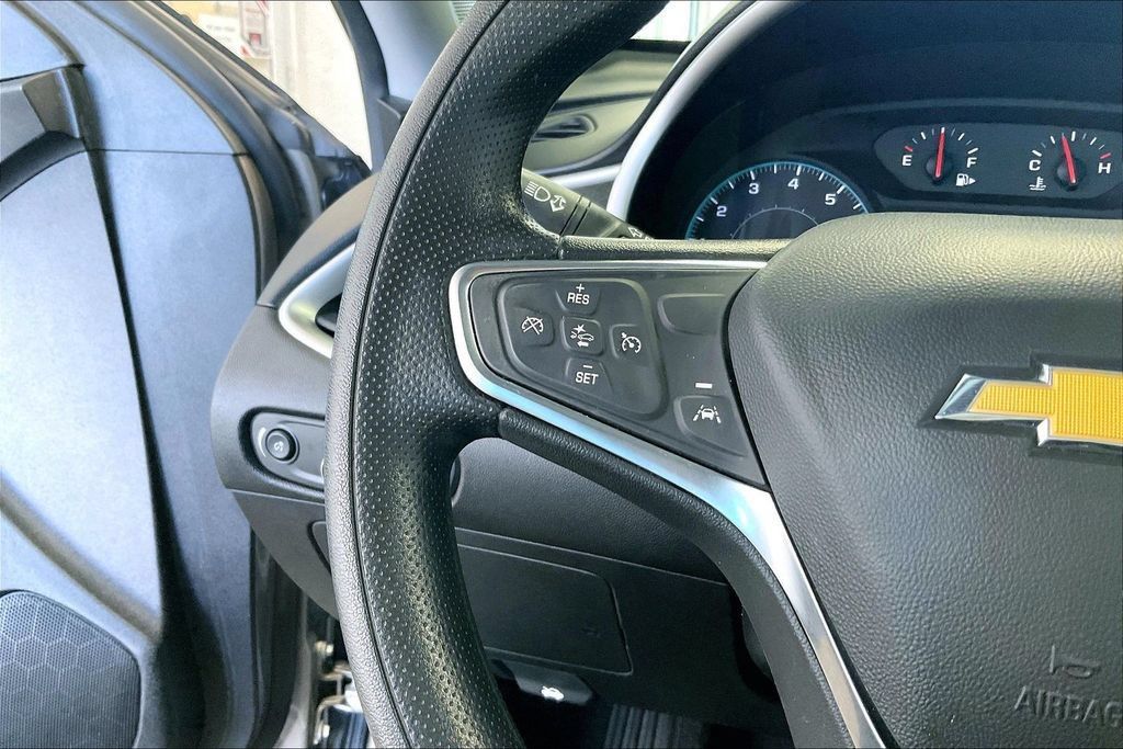Used 2024 Chevrolet Malibu LT FWD image 8