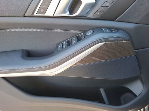 Certified 2022 BMW X5 xDrive40i w/ Climate Comfort Package image 13
