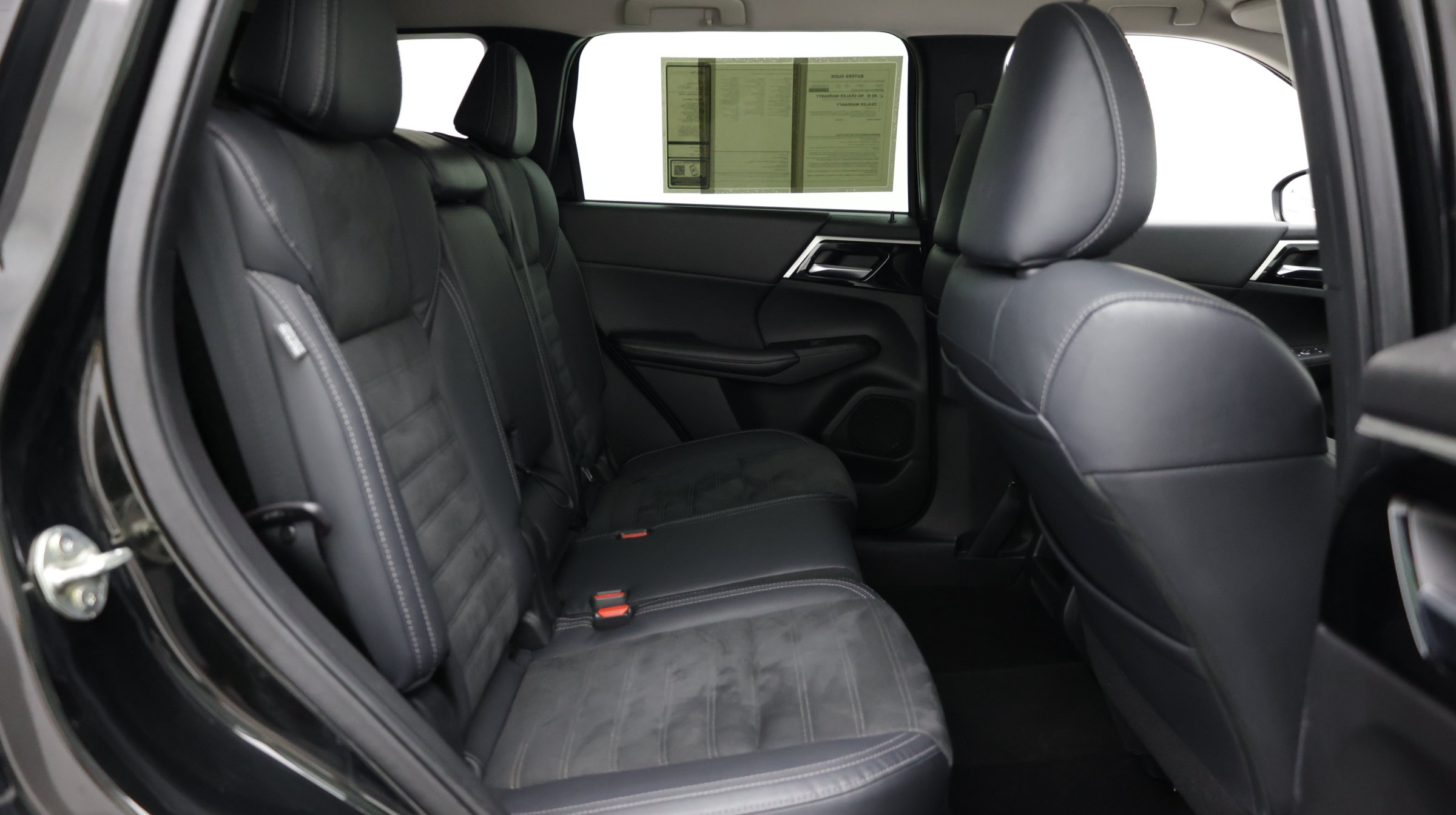 Used 2022 Mitsubishi Outlander SE FWD image 37