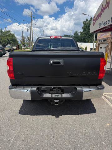 Used 2017 Toyota Tundra SR5 AWD/4WD image 5