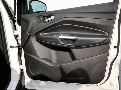 Used 2019 Ford Escape Titanium FWD image 24