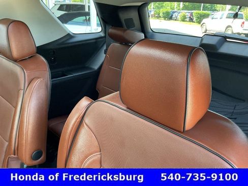 Used 2020 Chevrolet Traverse High Country w/ LPO, Floor Liner Package AWD/4WD image 30