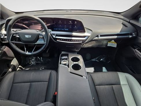 Used 2024 Cadillac Lyriq Sport w/ LPO, Floor Liner Package AWD/4WD image 9