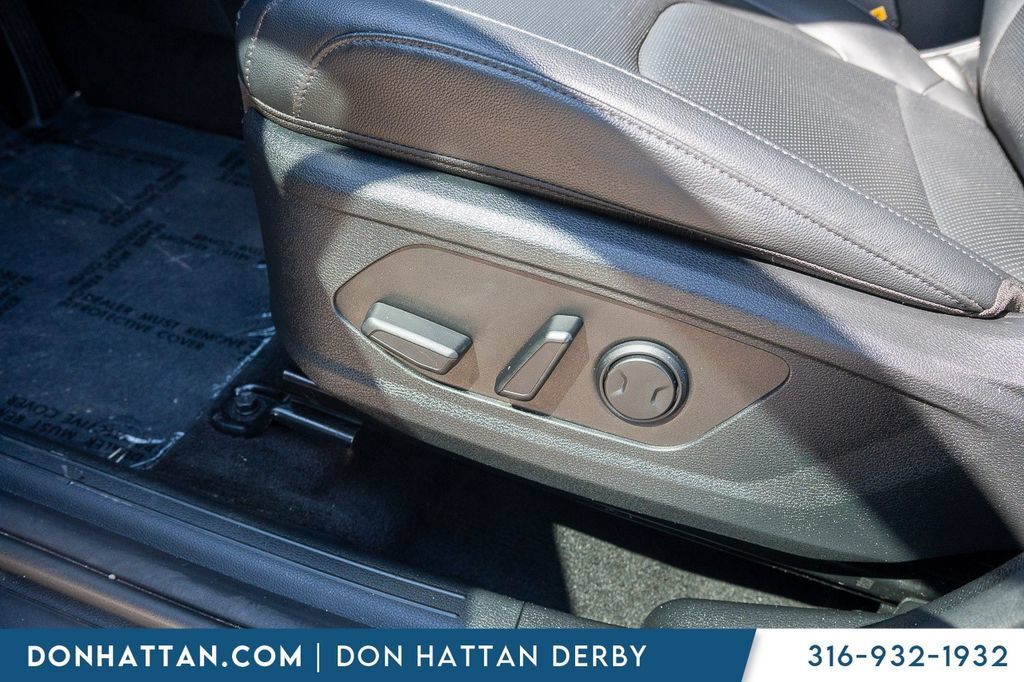 Used 2025 Kia Sportage EX FWD image 20
