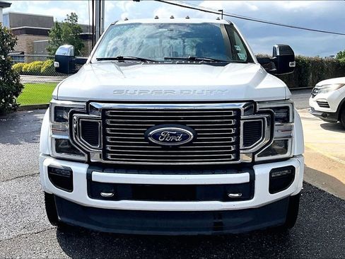 Used 2021 Ford F450 Platinum w/ FX4 Off-Road Package AWD/4WD image 2