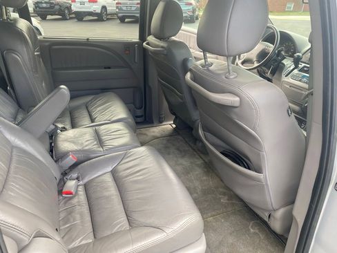Used 2010 Honda Odyssey EX-L image 22