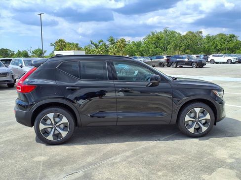 New 2026 Volvo XC40 B5 Plus w/ Protection Package Premier image 8