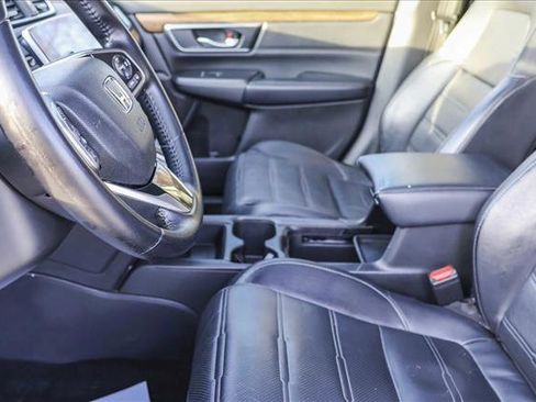 Used 2018 Honda CR-V Touring image 11