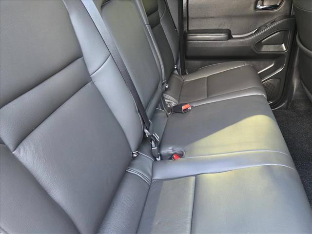 Used 2024 Nissan Frontier SV w/ SV Convenience Package AWD/4WD image 18