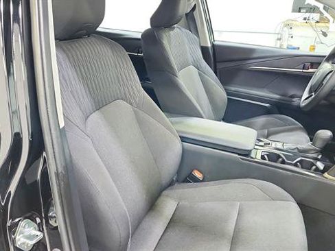 Used 2025 Toyota Camry LE FWD image 23