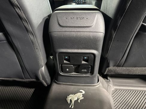 Used 2023 Ford Bronco Outer Banks AWD/4WD image 16