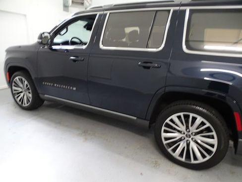 Certified 2022 Jeep Grand Wagoneer Series III AWD/4WD image 20
