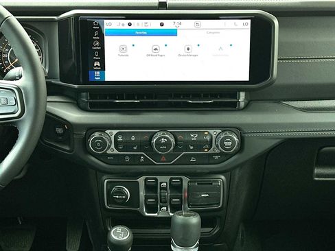 New 2026 Jeep Gladiator Sport image 26