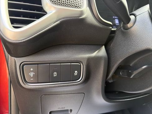 Used 2021 Kia Soul LX FWD image 16