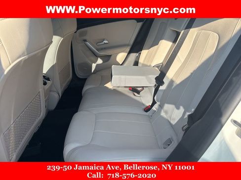 Used 2024 Mercedes-Benz CLA 250 4MATIC w/ Exclusive Package image 25